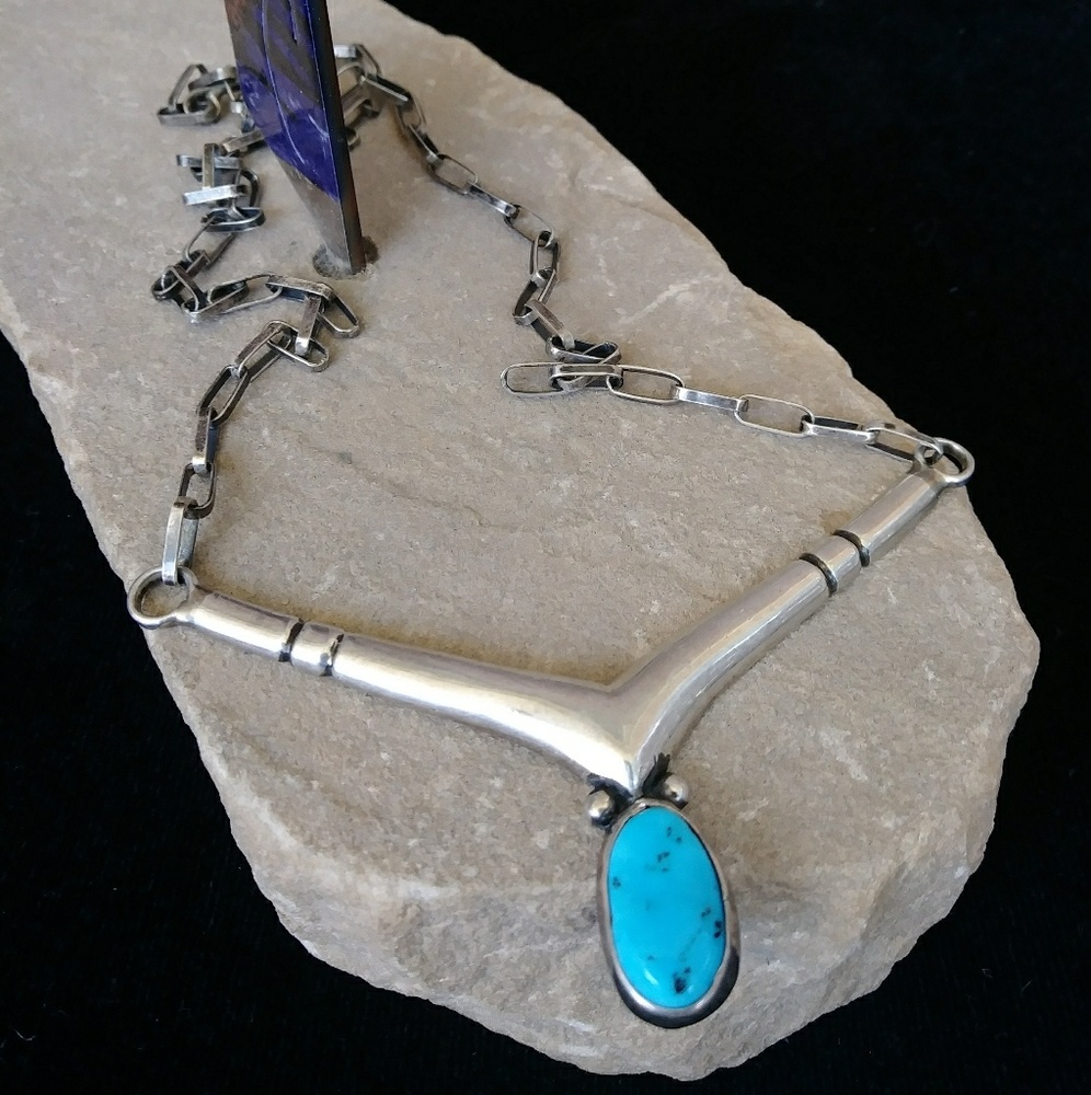 🚫🚫SOLD🚫🚫Vintage Navajo Sterling Turquoise Necklace